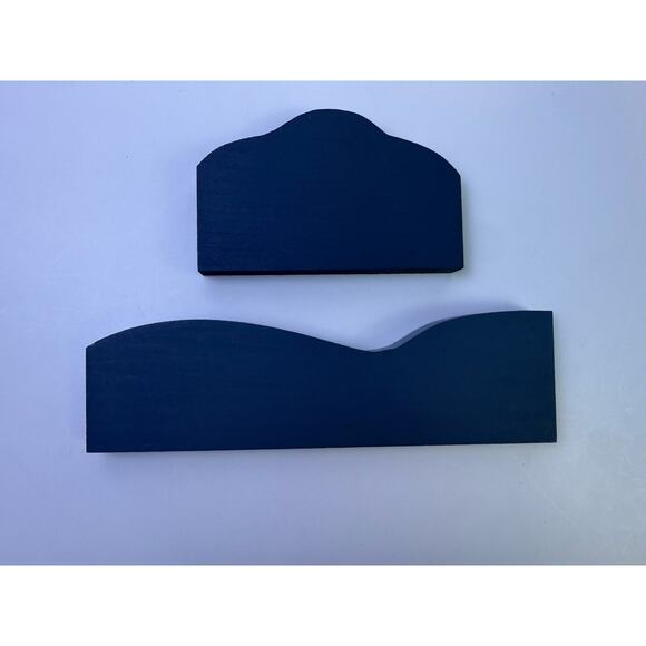 Cat’s Meow Wooden Christmas Village Accessory Santa Sleigh Reindeer And Snowmen - Picture 2 of 5